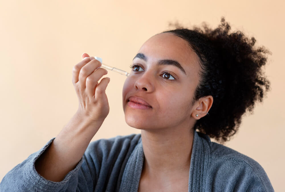 Retinol Face Serum with Benefits, Uses, and Side Effects